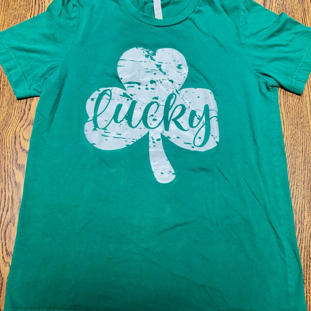 Bella Canvas Green Short Sleeve Tee Shamrock Design women’s Med